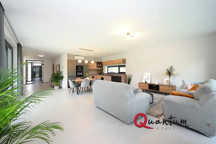 Pronájem rodinného domu, Šestajovice, Konopišťská, 250 m2