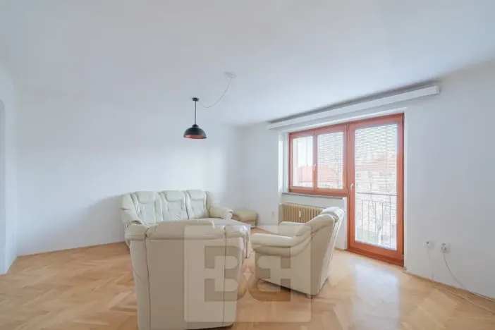 Pronájem bytu 2+1, Hradec Králové, Skupova, 61 m2