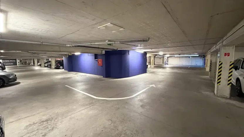 Prodej obchodního prostoru, Bratislava, Slovensko, Račianska, 7930 m2