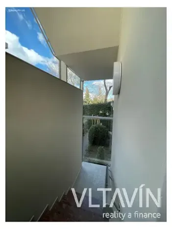 Pronájem bytu 2+kk, Praha - Nusle, Lumírova, 51 m2