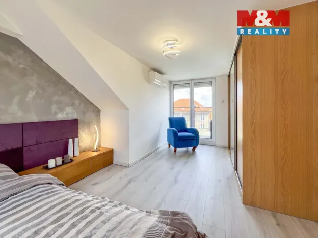 Pronájem bytu 4+1, Praha - Nusle, U družstva Repo, 93 m2