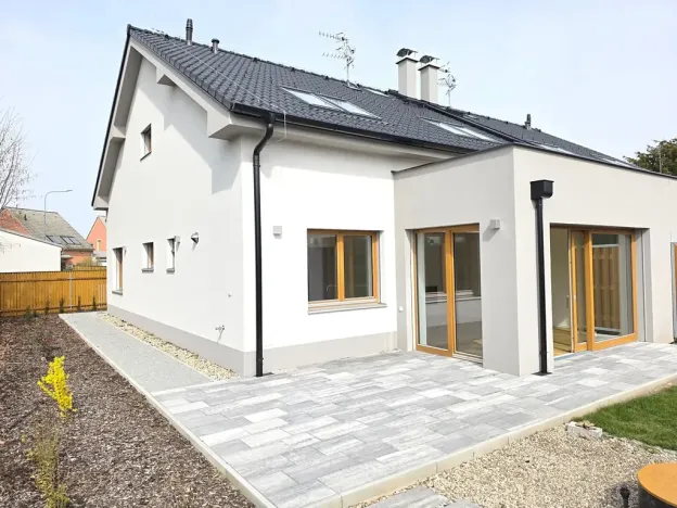 Pronájem rodinného domu, Zeleneč, 170 m2