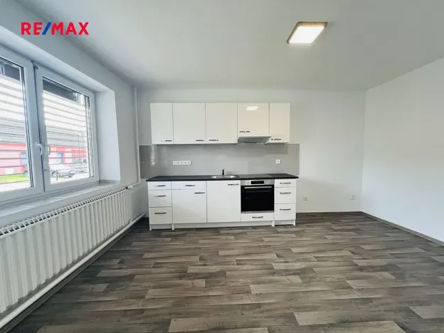 Pronájem bytu 2+1, Bzenec, Veselská, 75 m2