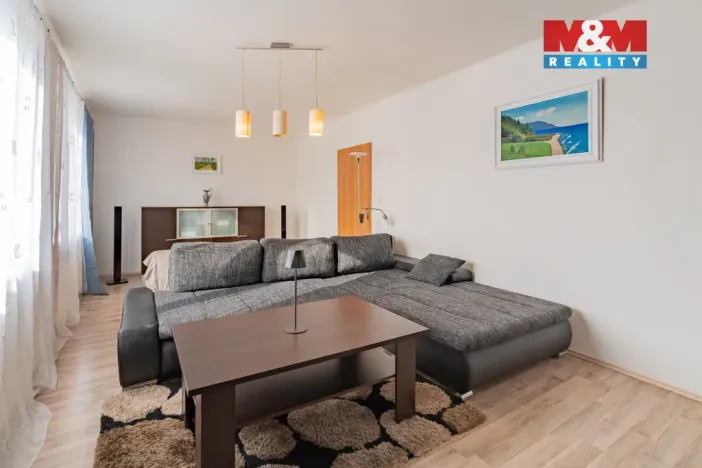 Prodej bytu 3+1, Vojtanov, Nádražní čtvrť, 83 m2