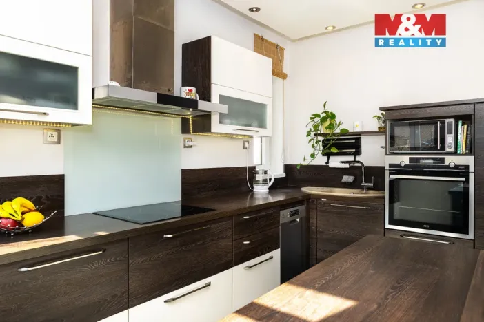 Prodej rodinného domu, Heřmanův Městec - Konopáč, 180 m2