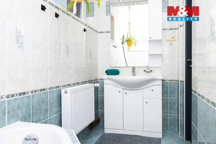 Prodej rodinného domu, Heřmanův Městec - Konopáč, 180 m2