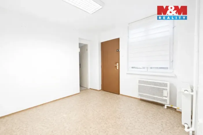 Pronájem obchodního prostoru, Nymburk, Maršála Koněva, 12 m2
