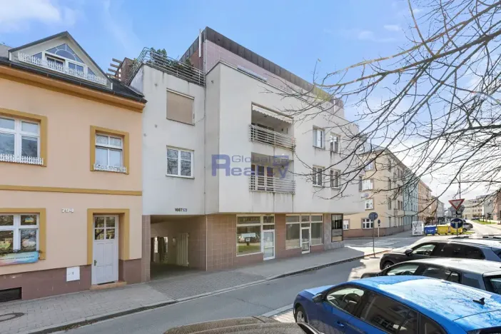 Prodej bytu 3+1, Hradec Králové, Horova, 80 m2