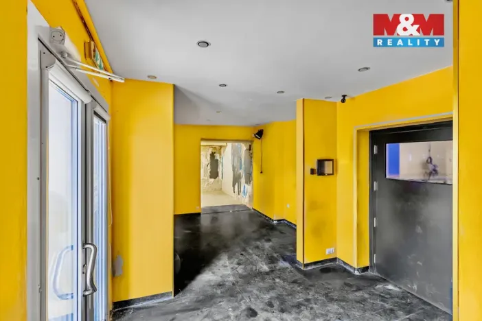 Pronájem obchodního prostoru, Jesenice, Budějovická, 289 m2