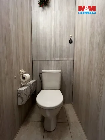 Pronájem bytu 2+1, Chlumec, Alejní, 53 m2