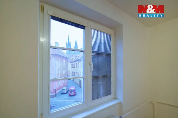 Pronájem bytu 1+1, Cheb, Cechovní, 36 m2