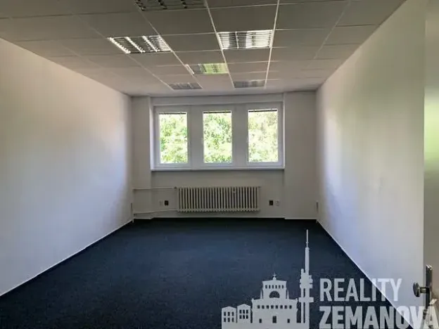 Pronájem kanceláře, Praha - Žižkov, U zásobní zahrady, 347 m2