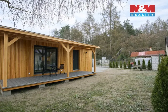 Pronájem chaty, Praha, Za Rokytkou, 35 m2