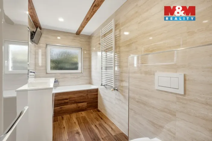 Prodej rodinného domu, Rynoltice, 224 m2