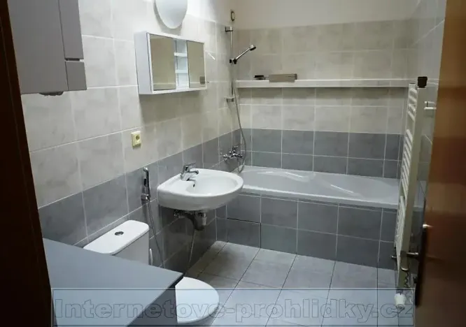 Pronájem bytu 4+1, Praha - Chodov, Medkova, 128 m2