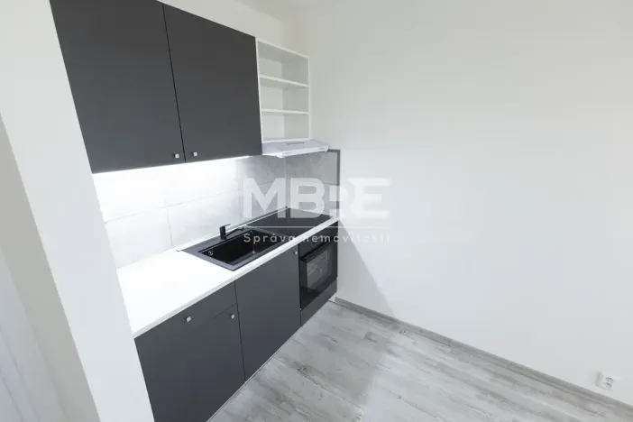Pronájem bytu 1+kk, Orlová - Lutyně, Osvobození, 31 m2