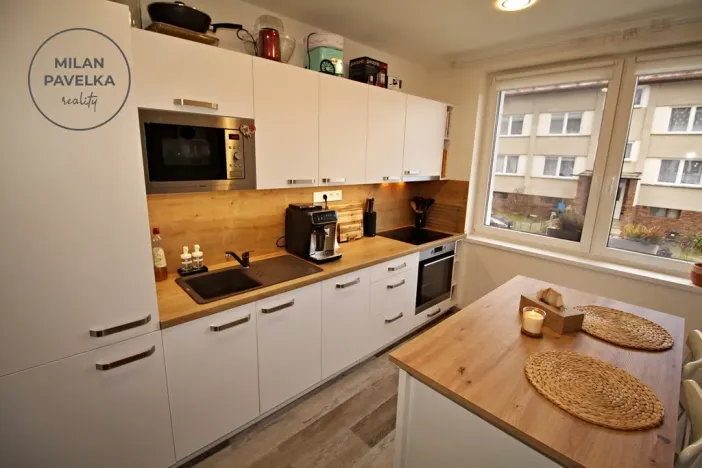 Prodej bytu 3+1, Nekvasovy, 72 m2