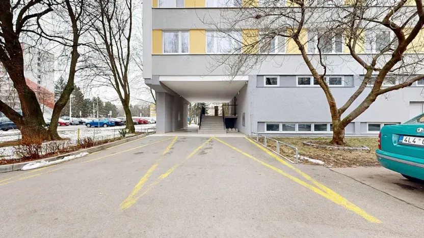 Prodej bytu 3+1, Pardubice, Družby, 78 m2