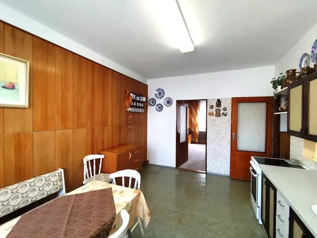 Prodej rodinného domu, Chrast, Chrašická, 250 m2