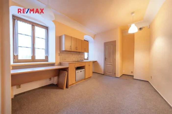 Prodej komerční nemovitosti, Šumperk, nám. Míru, 200 m2