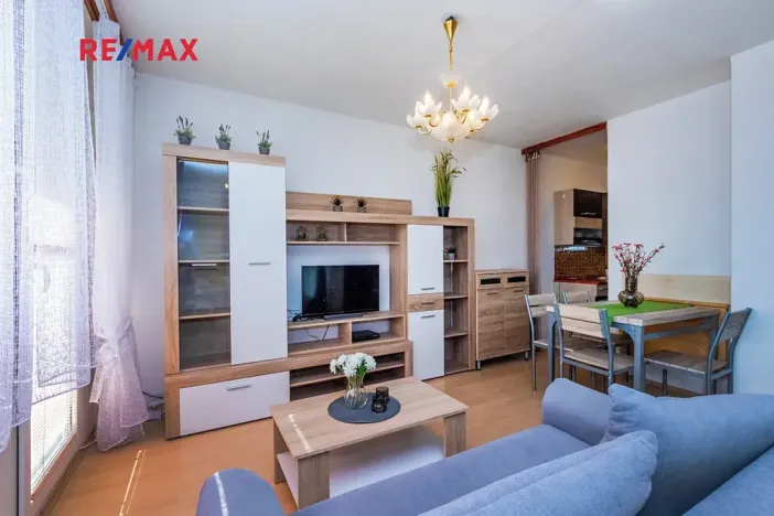 Prodej bytu 1+kk, Praha - Prosek, Vysočanská, 37 m2