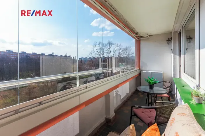 Prodej bytu 1+kk, Praha - Prosek, Vysočanská, 37 m2