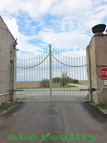 Pronájem skladu, Kostomlaty nad Labem, 140 m2