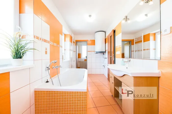 Prodej rodinného domu, Lázně Bohdaneč, Dukelská, 177 m2