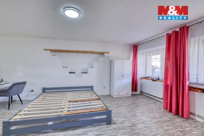 Prodej rodinného domu, Mladý Smolivec, 218 m2