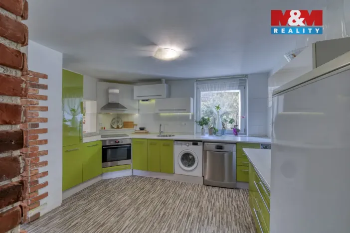 Prodej rodinného domu, Mladý Smolivec, 218 m2