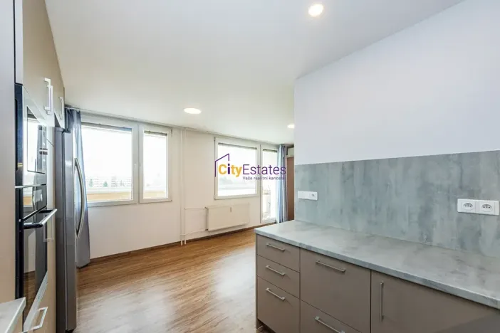 Prodej bytu 3+kk, Praha - Prosek, Lovosická, 67 m2