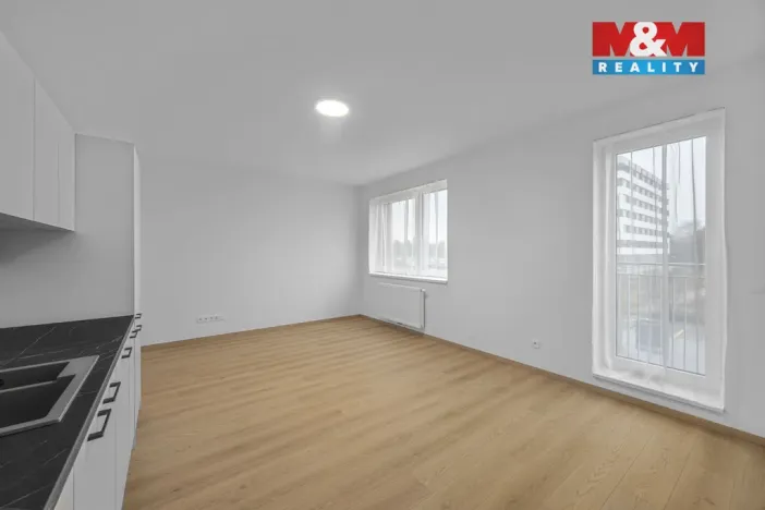 Prodej bytu 1+kk, Hradec Králové - Nový Hradec Králové, Antonína Petrofa, 32 m2