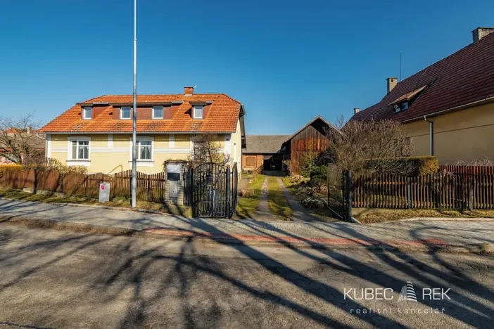 Prodej rodinného domu, Malšice, Lomská, 240 m2