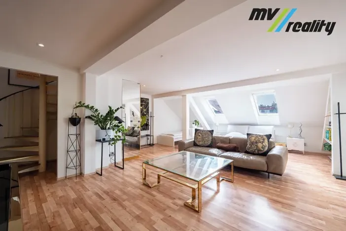 Pronájem atypického bytu, Praha - Nové Město, Malá Štěpánská, 129 m2