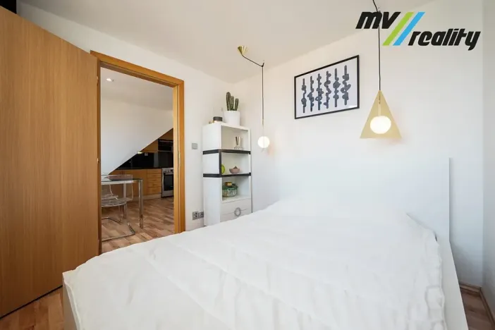 Pronájem atypického bytu, Praha - Nové Město, Malá Štěpánská, 129 m2