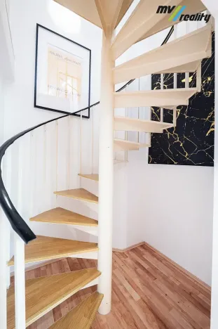 Pronájem atypického bytu, Praha - Nové Město, Malá Štěpánská, 129 m2