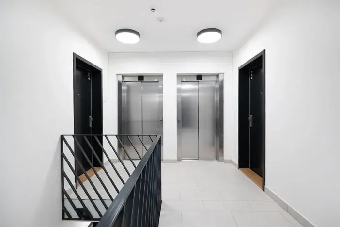 Pronájem bytu 1+kk, Praha - Prosek, Litoměřická, 32 m2