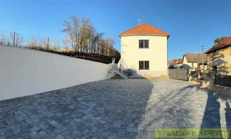 Prodej bytu 2+kk, Otmíče, 81 m2