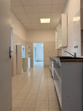 Prodej obchodního prostoru, Děčín, Husovo nám., 52 m2