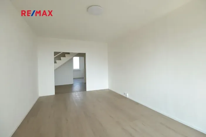 Pronájem bytu 4+1, Praha - Krč, V Štíhlách, 78 m2