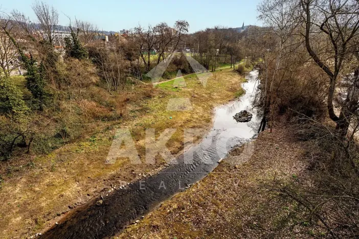 Prodej bytu 1+kk, Praha - Hloubětín, Nademlejnská, 37 m2