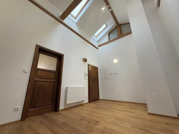 Pronájem bytu 3+kk, Praha - Libeň, Zvonařovská, 175 m2