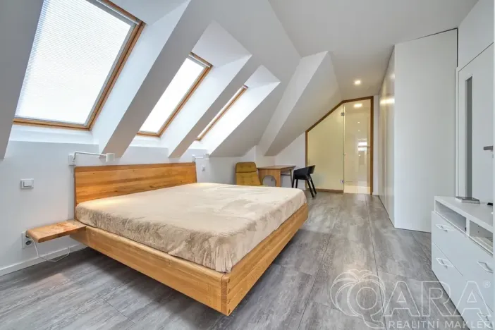 Prodej rodinného domu, Babice, Lomená, 293 m2