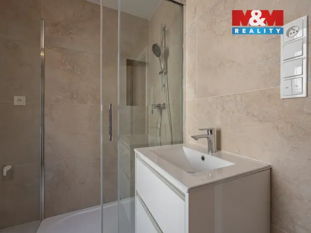 Prodej bytu 3+kk, Benešov, Dukelská, 83 m2