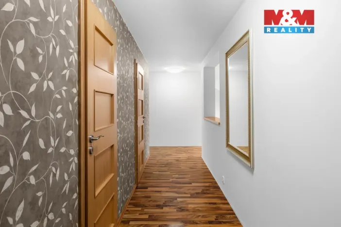 Pronájem bytu 2+kk, Praha - Bohnice, Bohnická, 84 m2