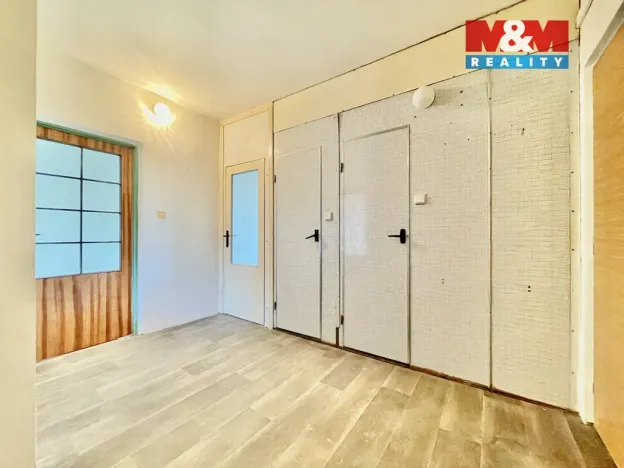 Prodej bytu 4+1, Záchlumí, 74 m2