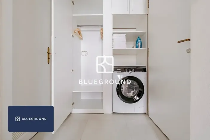 Pronájem bytu 1+kk, Praha - Bubeneč, Veletržní, 28 m2