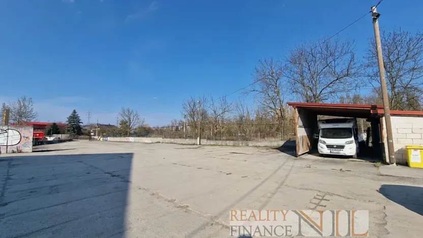 Pronájem skladu, Plzeň, 1074 m2