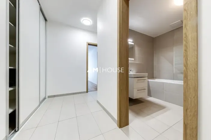 Pronájem bytu 2+kk, Praha - Vysočany, Sousedíkova, 50 m2