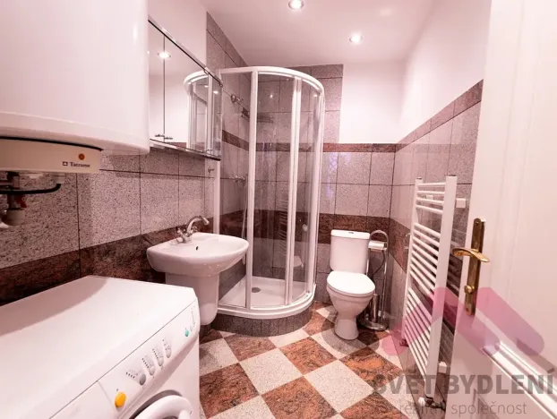 Pronájem bytu 2+kk, Praha - Smíchov, Tomáškova, 44 m2